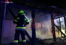Ktn: Überdachte Müllinsel und Pkw in Villach in Brand
