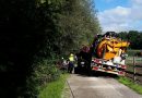 Ktn: Umsturzdrohenden Kanalreinigungs-Lkw in Villach mit zwei Seilwinden geborgen