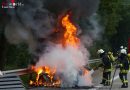 Deutschland: Pkw-Vollbrand auf der Autobahn bei Walsrode