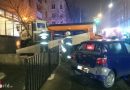 Wien: Verkehrsunfall mit Winterdienstfahrzeug – mehrere Fahrzeuge beschädigt