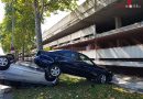 Wien: Fahrzeuge stürzen bei Kollision in Parkhaus aus Parkdeck