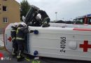 Wien: Rettungsauto bei Unfall umgestürzt → mehrere Verletzte