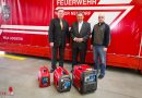 Nö: Firma ABB übergibt neue Stromaggregate an Feuerwehr Wr. Neudorf