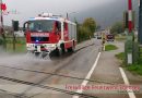 Oö: 250 Meter lange Ölspur beschäftigt die Feuerwehr in Ebensee