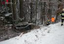 Stmk: Zwei Fahrzeugbergungen im Schneegestöber in Eichberg