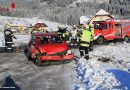 Stmk: Lenkerin nach Zusammenstoß rasch aus Fahrzeug gerettet