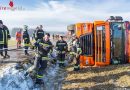 Nö: Sattelzug stürzt auf spiegelglatter Straße um (+Video)