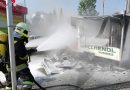 Oö: Explosionsgefahr bei Brand eines Grillhendlstandes