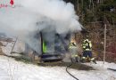 Stmk: Freistehende Saunahütte in Brand geraten