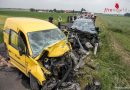 Oö: Schwerer Frontalcrash fordert zwei Schwerverletzte