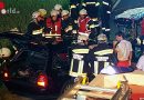 Nö: Fahrzeuglenker nach Unfall auf der L100 im Fahrzeug eingeklemmt