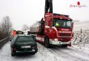 Nö: Starker Schneefall sorgt für Fahrzeugbergungen am Flachberg
