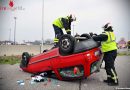 Nö: Pkw landet nach Verkehrsunfall am Dach auf dem SCS-Ring