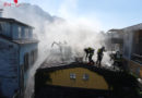 Oö: Großeinsatz bei Dachstuhlbrand in Bad Ischl