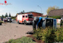 Nö: Kleinbus nach Überschlag von der Feuerwehr geborgen
