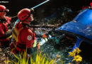 Nö: Wasserrettung und Feuerwehren beüben Unfall mit Pkw im Wasser