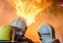 D: Feuer im Lagerraum eines Bekleide- und Modegeschäfts in Düsseldorf