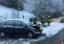 Oö: Wintereinbruch → Auto landet fast im Ramingbach