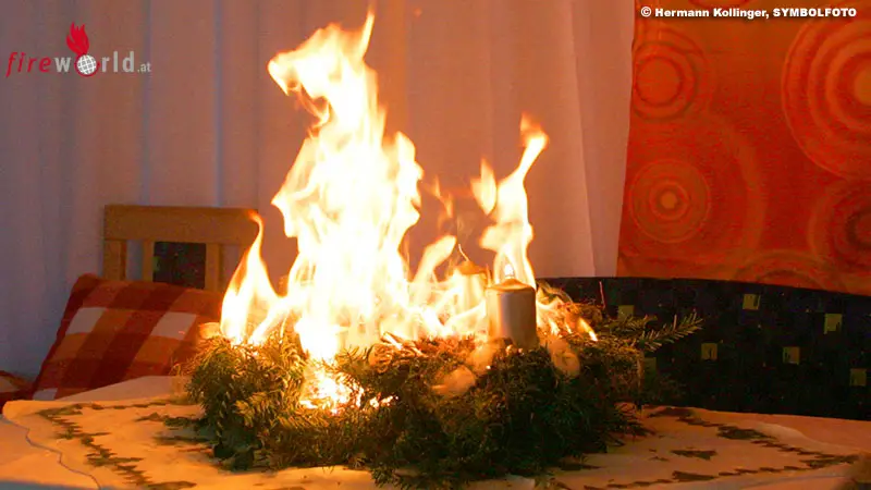 D 1 Dezember Und Schon Der Erste Adventkranz Brand In Hamburg Fireworld At