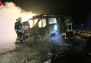 Bayern: Wohnmobil brennt neben der A8 an der Behelfsausfahrt Freidling vollständig aus