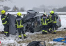 Oö: Feuerwehr muss nach Pkw-Lkw-Unfall tote Kameradin bergen