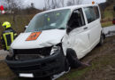 Oö: Kollision Transporter und Lkw-Gespann in Weyer → Frau schwer verletzt