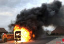 Schweiz: Lkw-Vollbrand im Dorfzentrum von Farvagny