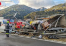 Stmk: Eingeklemmter bei Unfall mit zwei Lkw auf A 9 bei Mautern