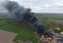 D: 11-Stunden-Materialschlacht bei Landwirtschaftsgroßbrand