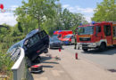 D: Pkw droht nach Verkehrsunfall abzustürzen