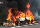 D: Audi A6 Avant auf Autobahn bei Bottrop in Vollbrand