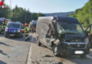 Stmk: Glimpflicher Auffahrunfall mit Kleinbus und Kleintransporter bei Ligist
