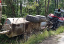 D: Traktor fuhr bei Schermbeck mit Wasserfass in den Graben