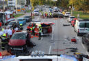 Nö: Eingeklemmte Person bei Unfall mit fünf Verletzten in Schwechat