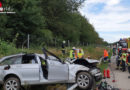 D: Mercedes steht nach 3-fach-Überschlag auf A 29 auf der Leitplanke