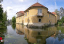 Oö: Tödlicher Sturz → Leiche aus Wassergraben eines Schlosses in Waizenkirchen geborgen