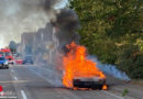 D: Oldtimer wurde in Lingenfeld ein Raub der Flammen