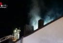 D: Feuer in Sozialunterkunft in Ratingen → Brand greift auch Dach über