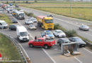 D: Verkehrsunfall durch umgekippten Anhänger → Führerscheinprüfungsfahrt endet jäh