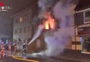 D: Wohnungsbrand in Velbert → Feuerwehr findet toten Mann