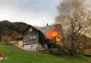 Schweiz: Holzofen fehlerhaft befeuert → Doppel-Familienhaus nach Brand unbewohnbar