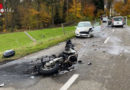 Schweiz: Biker kracht gegen Lieferwagen → Fahrzeuge brennen, 59-Jähriger getötet