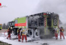 Schweiz: Zwei Jahre altes Flughafenlöschfahrzeug bei Übungsfahrt am Airport Zürich in Flammen aufgegangen