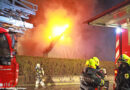 D: Feuerwehr rettet zwei Bewusstlose (85, 88) aus brennendem Haus in Hürth