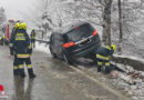 Oö: Auto schlittert in Kleinreifling auf Leitschiene