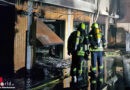 D: Hoher Schaden bei Feuer in Turnhalle einer Realschule in Oberhausen