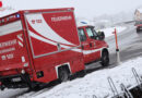 Oö: Ölspur auf Schneematsch in Pichl bei Wels sorgte für Einsatz der Feuerwehren