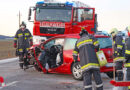 Oö: Frontalkollision auf eisiger Fahrbahn in Eberschwang