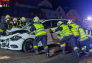 Nö: Person bei Pkw-Unfall in Krems mit Spineboard aus Auto geholt