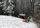 Schweiz: Mehrfachüberschlag über Hang hinab in Steg/Tösstal → Mutter schwer, drei Kinder leicht verletzt
